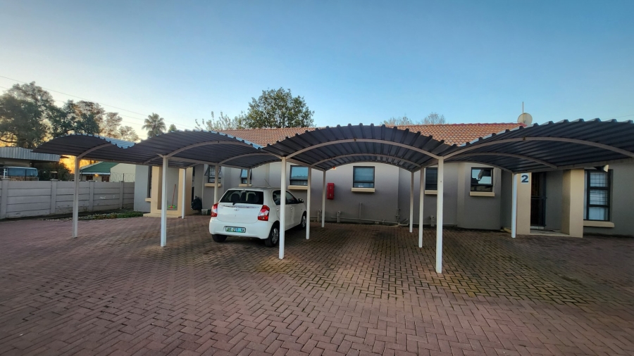 2 Bedroom Property for Sale in Flamwood North West